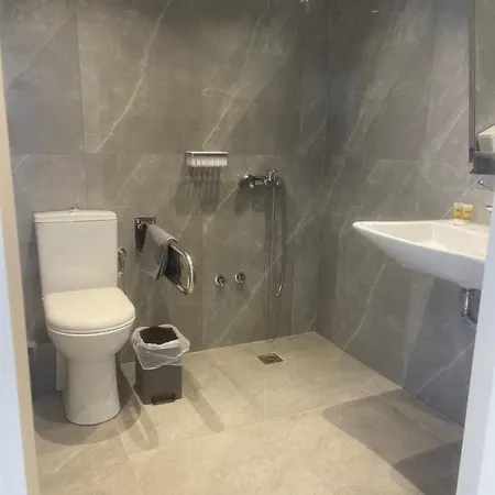 Apart Otel Asteras 2*