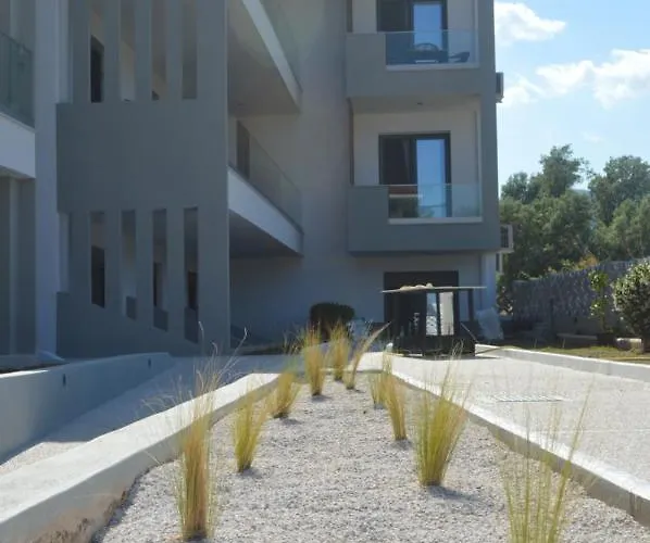 Asteras Aparthotel 2*